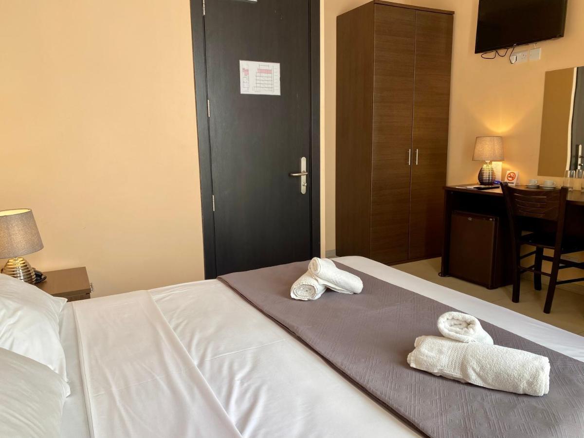 Malta Paradise Hotel Saint Julian's 外观 照片